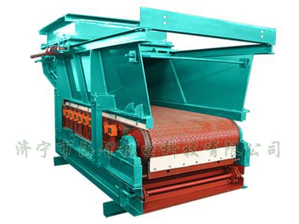 帶式（甲帶）給料機(jī)具有運(yùn)行平穩(wěn)、節(jié)能、環(huán)保等優(yōu)點(diǎn)